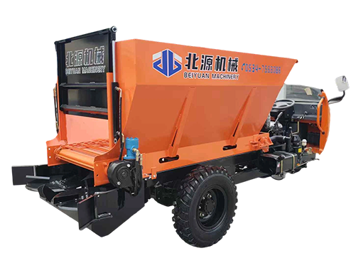 2FZGH-SLB系列三轮车自走式撒肥车