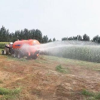 畜禽尿液抛撒车