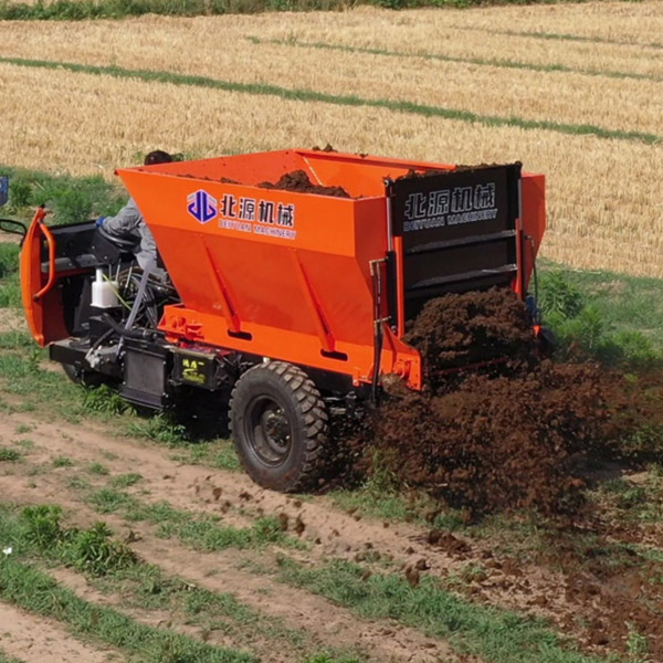 三轮自走式抛粪车 三轮自走式抛粪车