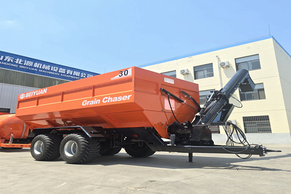 大型高炮运粮车